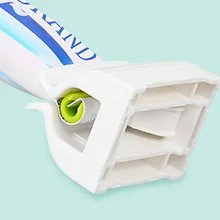 3Pieces Rolling Tube Toothpaste Squeezer Toothpaste Seat Holder Stand Rotate Toothpaste Dispenser for Bathroom (Mix Color)