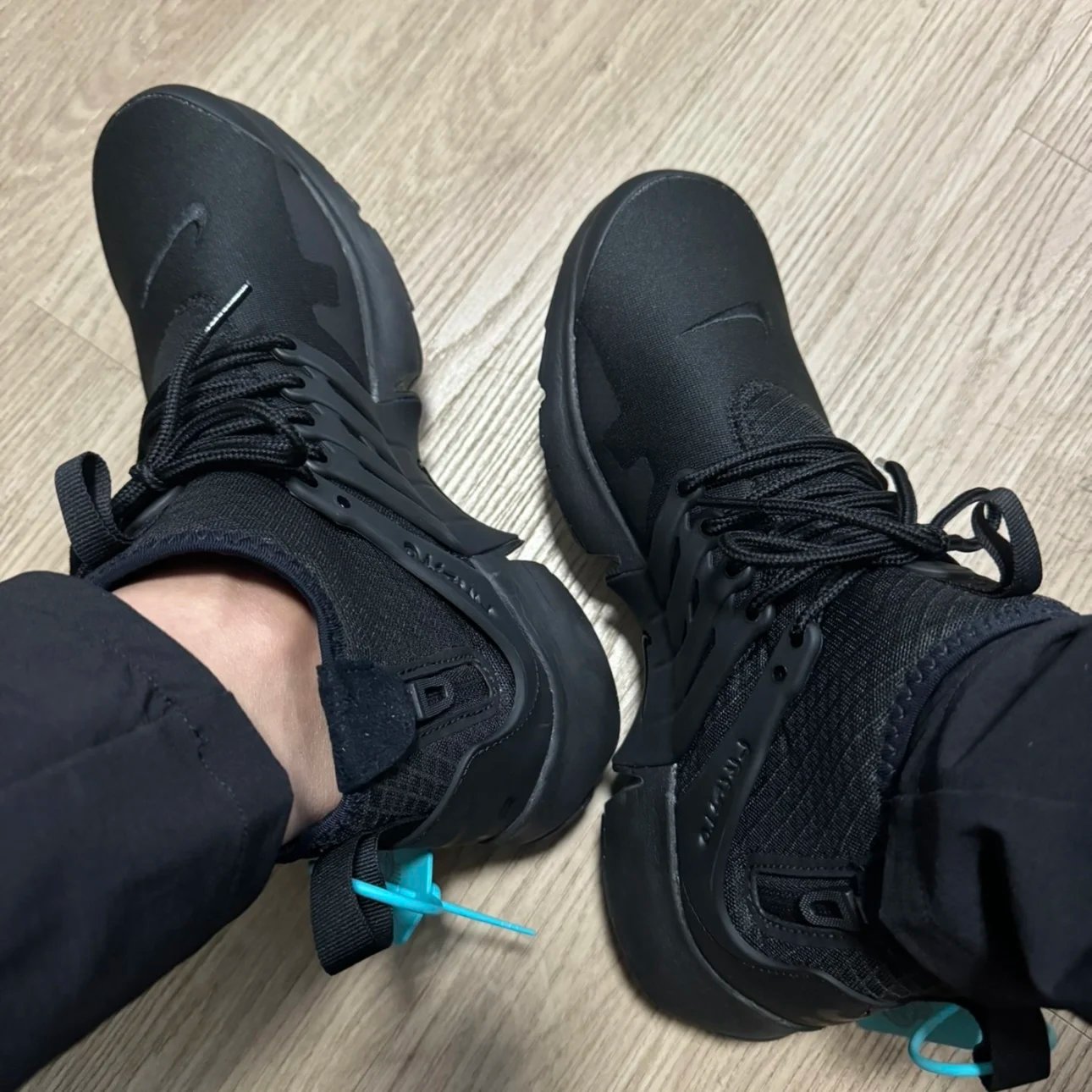 Nike Air Presto Mid Utility Triple Black Sneakers Shoes DC8751-003 With Original Box