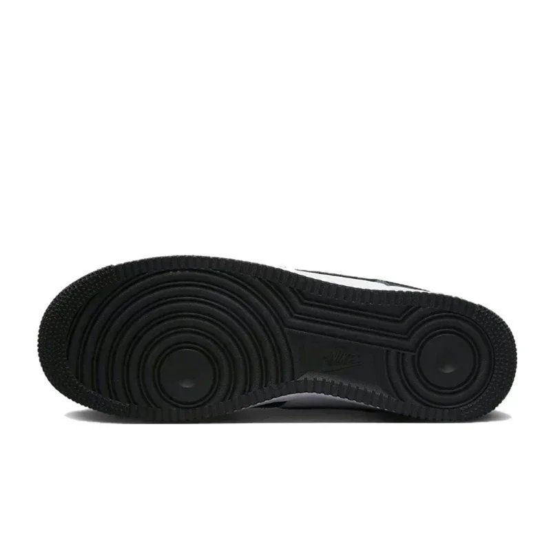 Nike Air Force 1 07 Men and Women Casual Sneakers Af 1 Sports Retro Skateboarding Shoes Black and White Nike Air Force 1 07 Men and Women Casual Sneakers Af 1 Sports Retro Skateboarding Shoes Black and White