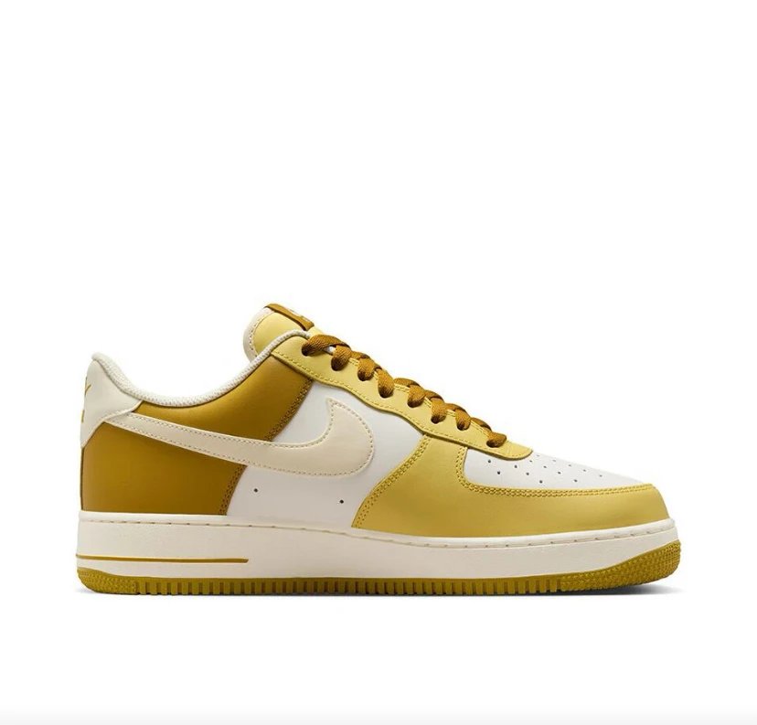 Nike Air Force 1 07 Men and Women Casual Sneakers Af 1 Sports Retro Skateboarding Shoes Black and White Nike Air Force 1 07 Men and Women Casual Sneakers Af 1 Sports Retro Skateboarding Shoes Black and White