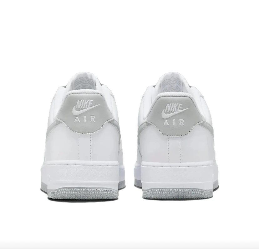 Nike Air Force 1 07 Men and Women Casual Sneakers Af 1 Sports Retro Skateboarding Shoes Black and White Nike Air Force 1 07 Men and Women Casual Sneakers Af 1 Sports Retro Skateboarding Shoes Black and White