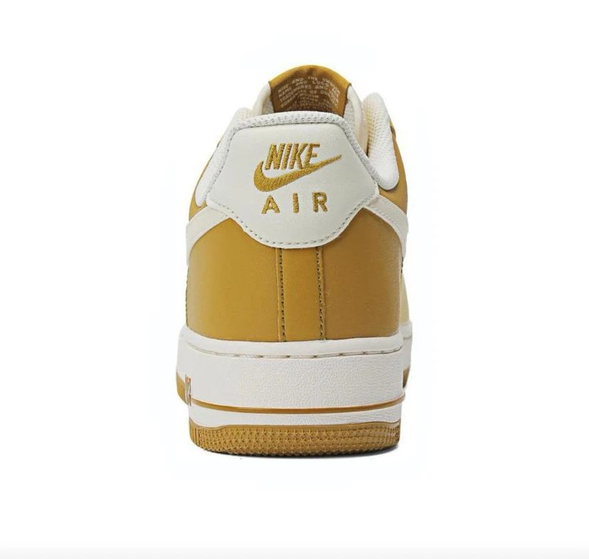 Nike Air Force 1 07 Men and Women Casual Sneakers Af 1 Sports Retro Skateboarding Shoes Black and White Nike Air Force 1 07 Men and Women Casual Sneakers Af 1 Sports Retro Skateboarding Shoes Black and White