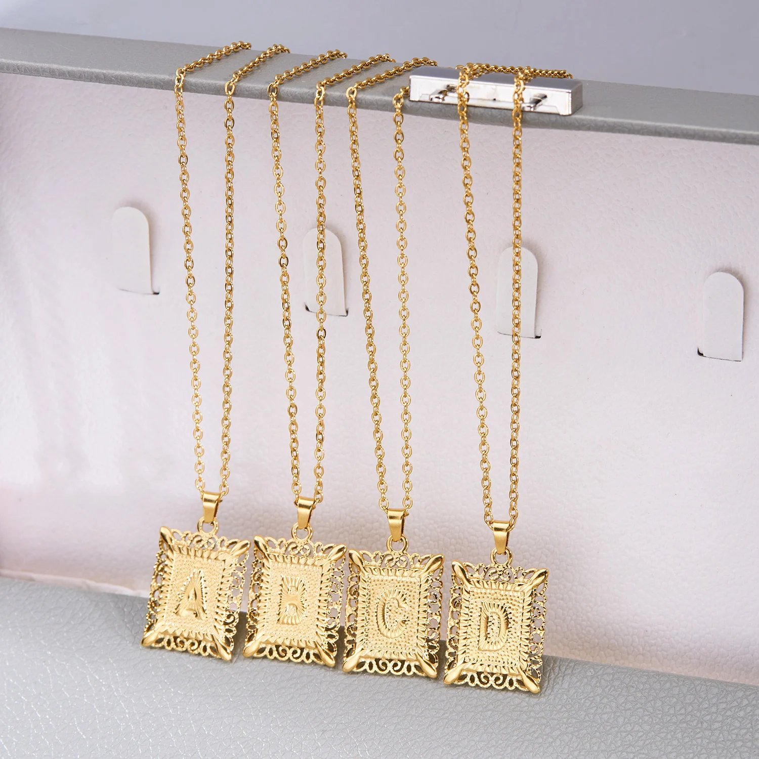 Stainless Steel Initial Letter Necklace For Women Men Gold Color 26 Alphabet Clavicle Chain Choker Birthday Party Jewelry Gifts Stainless Steel Initial Letter Necklace For Women Men Gold Color 26 Alphabet Clavicle Chain Choker Birthday Party Jewelry Gifts