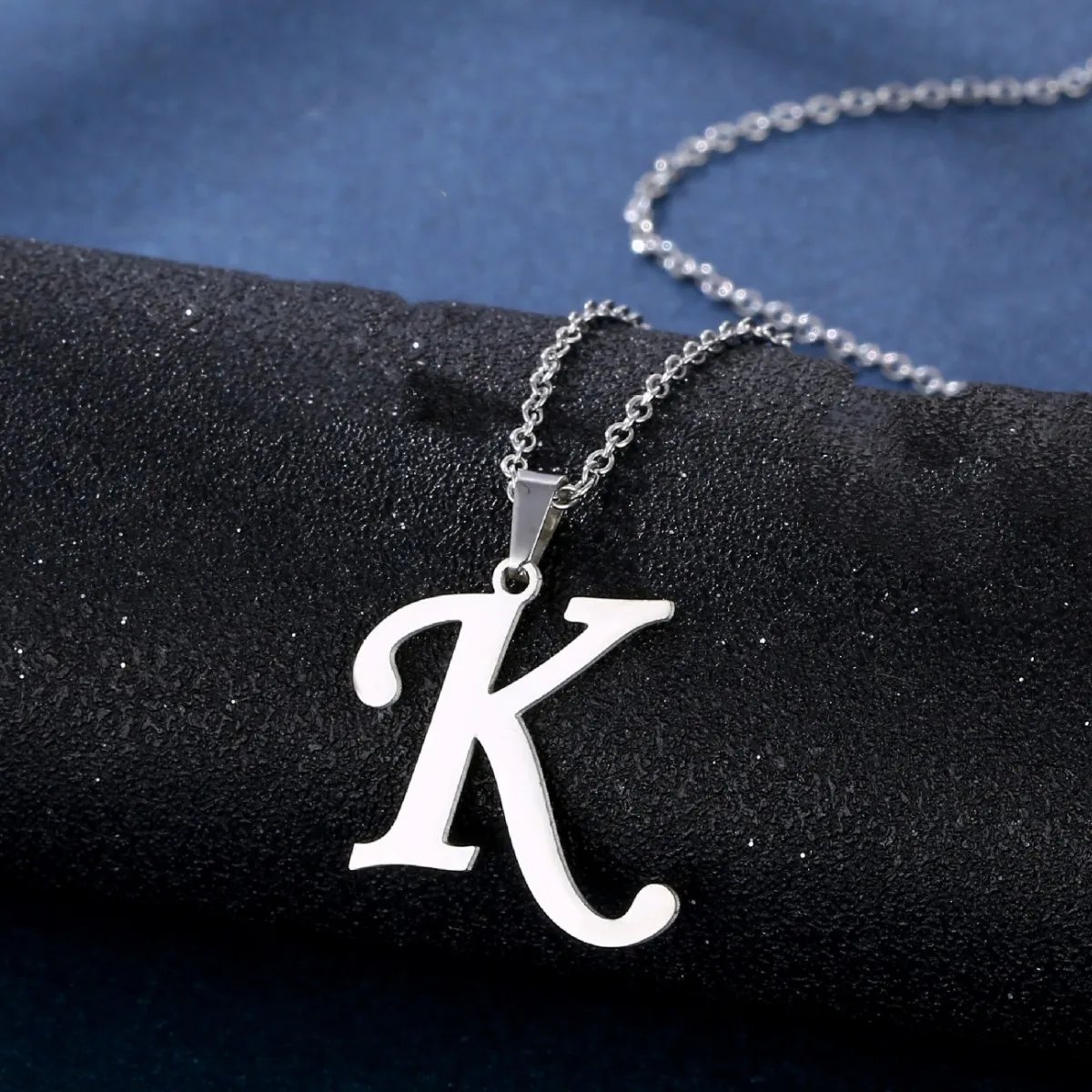 Fashion Letters A-Z Necklace for Women Men Stainless Steel High Quality English Alphabe Necklace A B C D E FGHIJKLMNOPQRSTUVWXYZ Fashion Letters A-Z Necklace for Women Men Stainless Steel High Quality English Alphabe Necklace A B C D E FGHIJKLMNOPQRSTUVWXYZ
