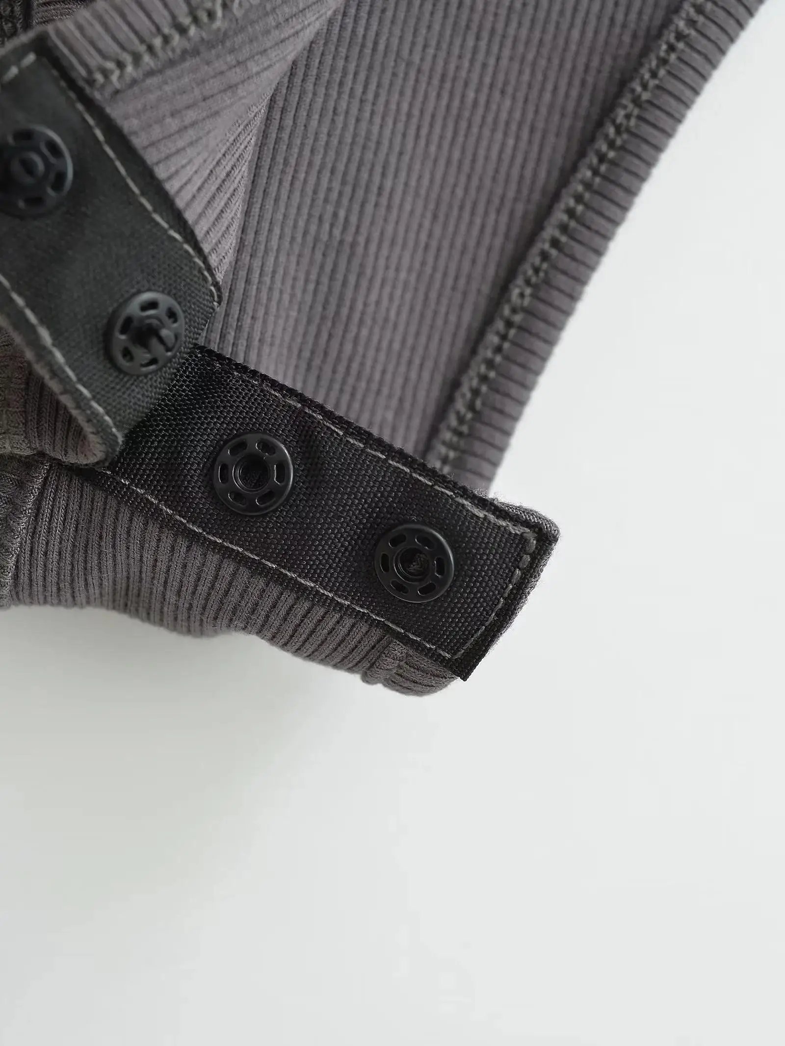 Summer Short Sleeve V-neck Rib Knitted Bodysuits Women Elastic Slim Black White Top Jumpsuits