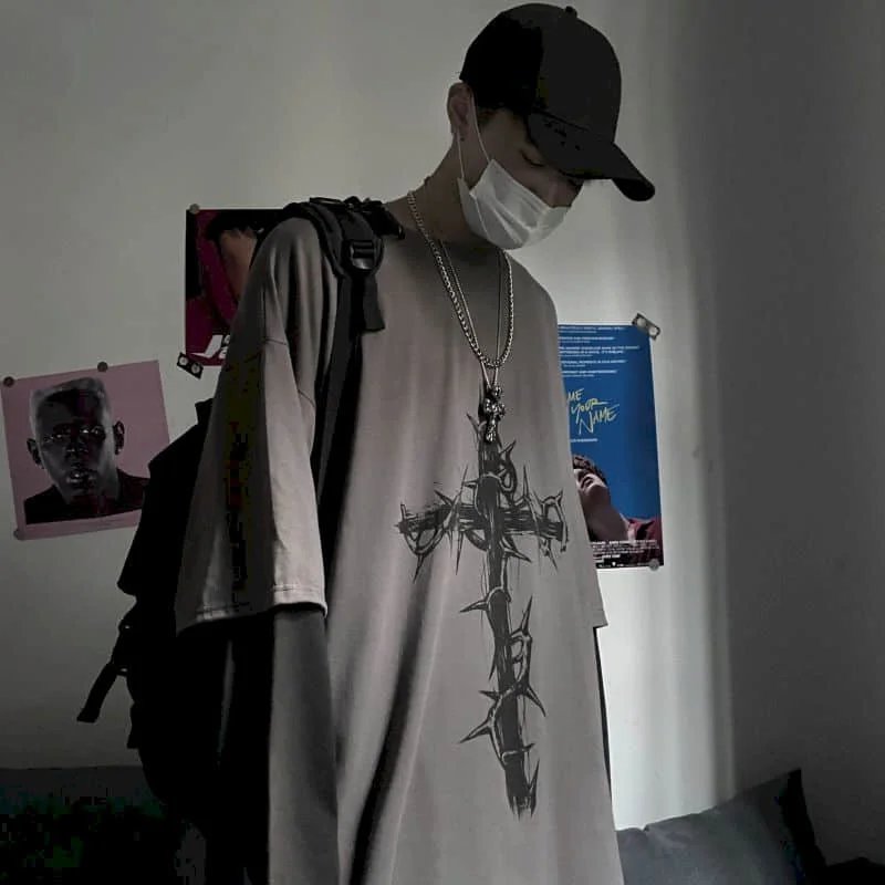 T-shirt for Men Summer Cross of Thorns Suitcase Men's T-shirts Long-sleeved Dark Hip-hop Men's oversize t-shirt Y2k T Shirt Tops T-shirt for Men Summer Cross of Thorns Suitcase Men's T-shirts Long-sleeved Dark Hip-hop Men's oversize t-shirt Y2k T Shirt Tops