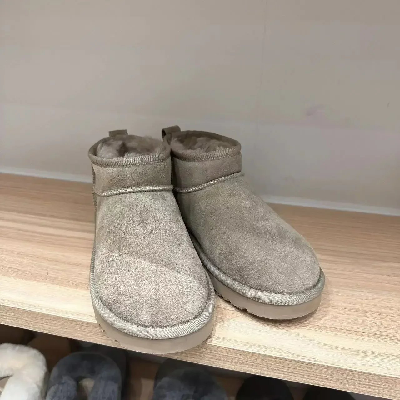 2024 New Classic Thickened Fluff Women's Snow Boots, Fashionable and Warming Winter Ankle Shoes for Ladies 2024 New Classic Thickened Fluff Women's Snow Boots, Fashionable and Warming Winter Ankle Shoes for Ladies