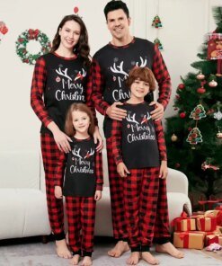 2025 Xmas Matching Family Pajamas Dear Merry Christmas Print Pjs Adult Child Sleepwear Set Baby Jumpsuit+Dog Clothes