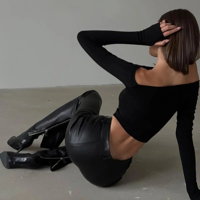 Shestyle Full Sleeve Slash Neck Black T-Shirt Women Off Shoulder Hand Hole Plain Solid Crop Tops High Street Basic Elegant New