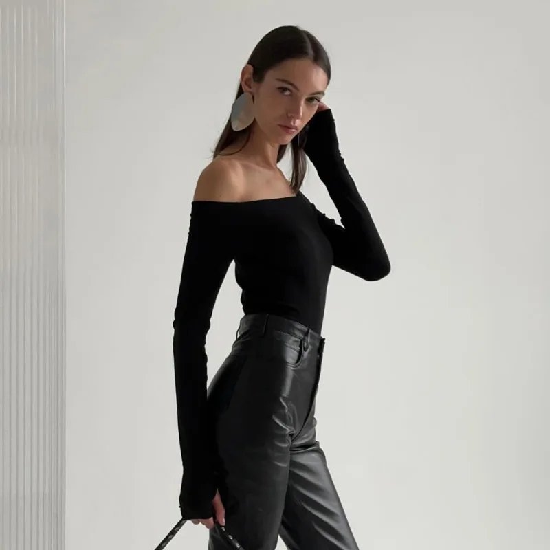 Shestyle Full Sleeve Slash Neck Black T-Shirt Women Off Shoulder Hand Hole Plain Solid Crop Tops High Street Basic Elegant New