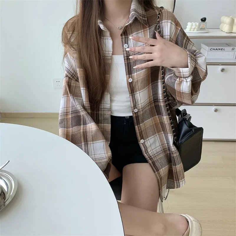 Plaid Shirt Women Autumn Long Sleeve Top Female Vintage Fashion Single Breasted Blouse Ladies Preppy Style Loose Check Shirts Plaid Shirt Women Autumn Long Sleeve Top Female Vintage Fashion Single Breasted Blouse Ladies Preppy Style Loose Check Shirts
