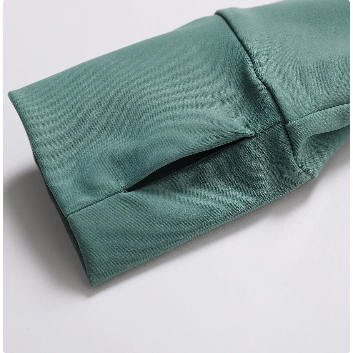 Women Jacket Slim Fit Yoga Long Sleeved Fitness Coat Yoga Crop Tops With Thumb Holes Gym Top Running Workout Push Up Yoga Shirts