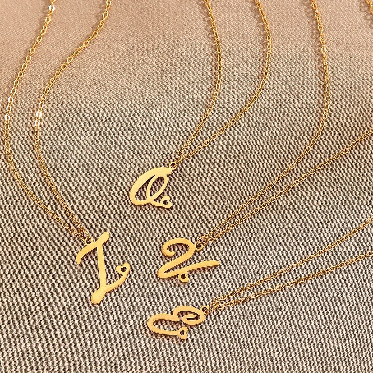 Kinitial Stainless Steel A-Z Love Heart Pendant English Initials Necklace 26 Letters Chain Necklace Wedding Best Gift Kinitial Stainless Steel A-Z Love Heart Pendant English Initials Necklace 26 Letters Chain Necklace Wedding Best Gift