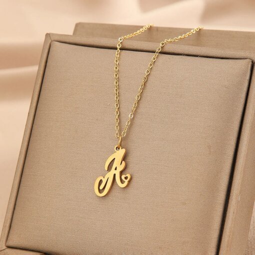 Kinitial Stainless Steel A-Z Love Heart Pendant English Initials Necklace 26 Letters Chain Necklace Wedding Best Gift