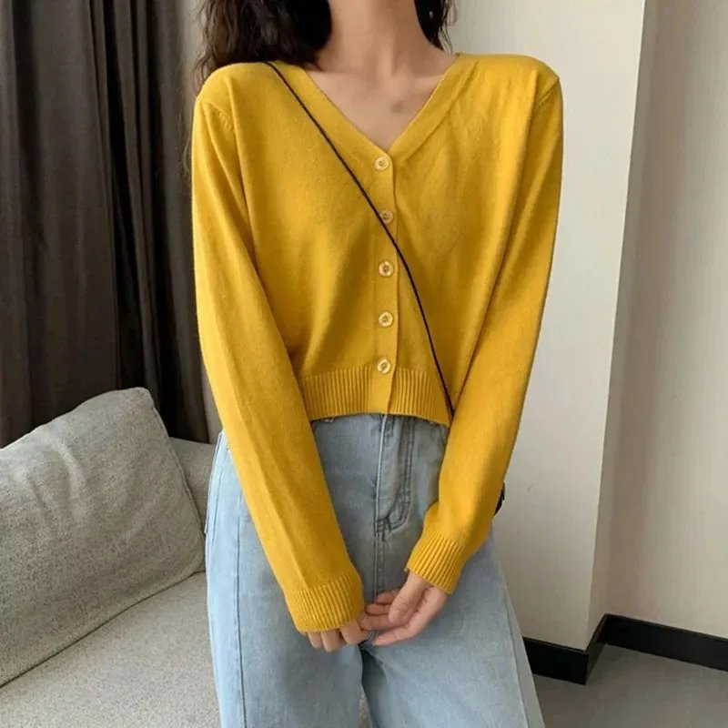 Women's Long Sleeve Cropped Cardigan V Neck Button Down Knit Lady Autumn Spring Knitted Single-breasted Cardigan Sweaters