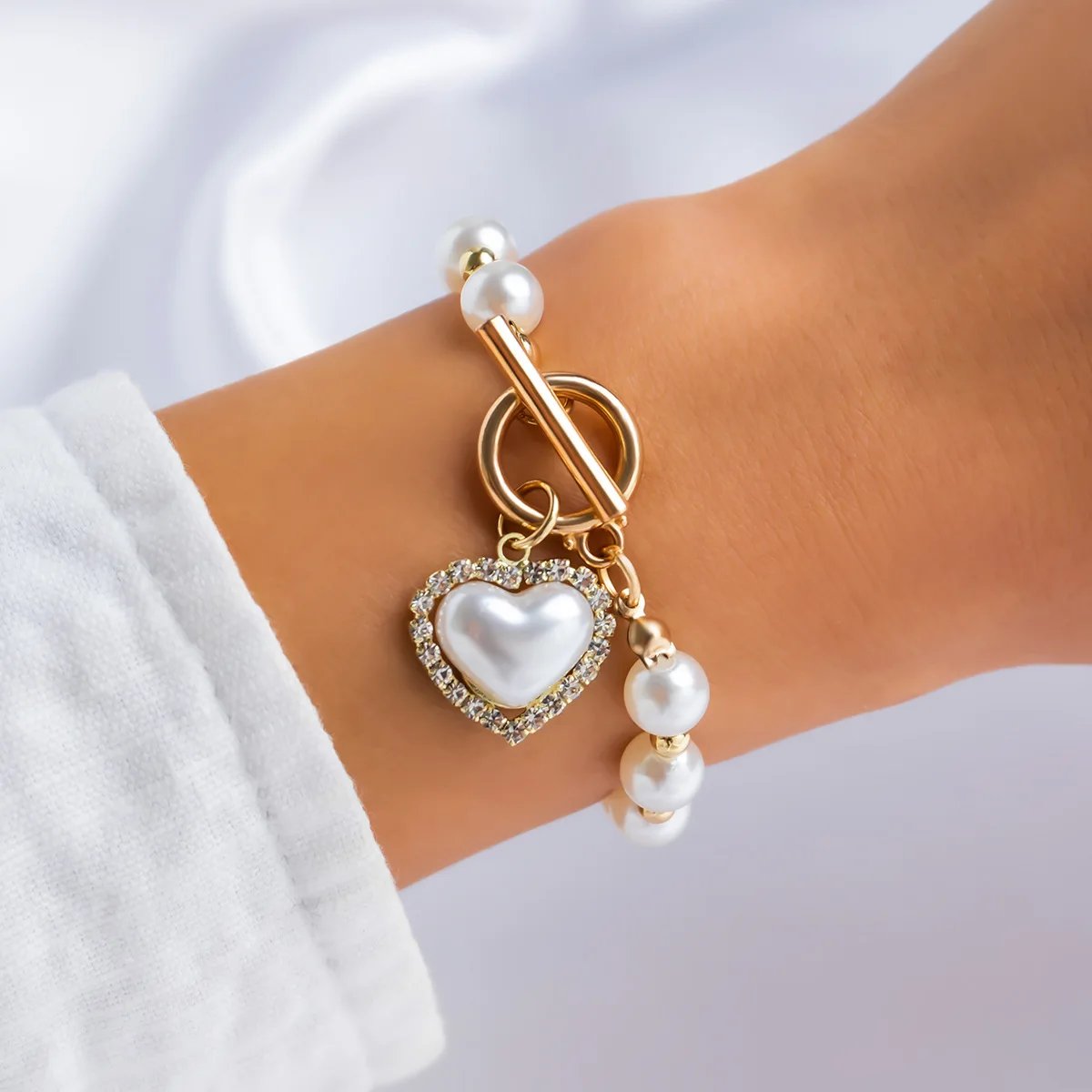 4pcs Set Imitation Pearl Chain Beaded Bracelet for Women New Temperament Gold Color Stainless Steel Bangle Jewelry Accessories 4pcs Set Imitation Pearl Chain Beaded Bracelet for Women New Temperament Gold Color Stainless Steel Bangle Jewelry Accessories