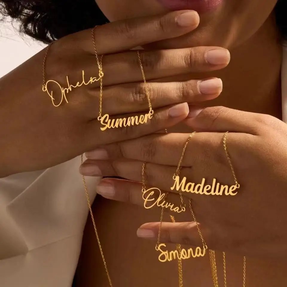 Customized Name Letter Necklace Personalized Stainless Steel Simple Pendant Clavicle Chain Women's Jewelry Valentine's Day Gift Customized Name Letter Necklace Personalized Stainless Steel Simple Pendant Clavicle Chain Women's Jewelry Valentine's Day Gift