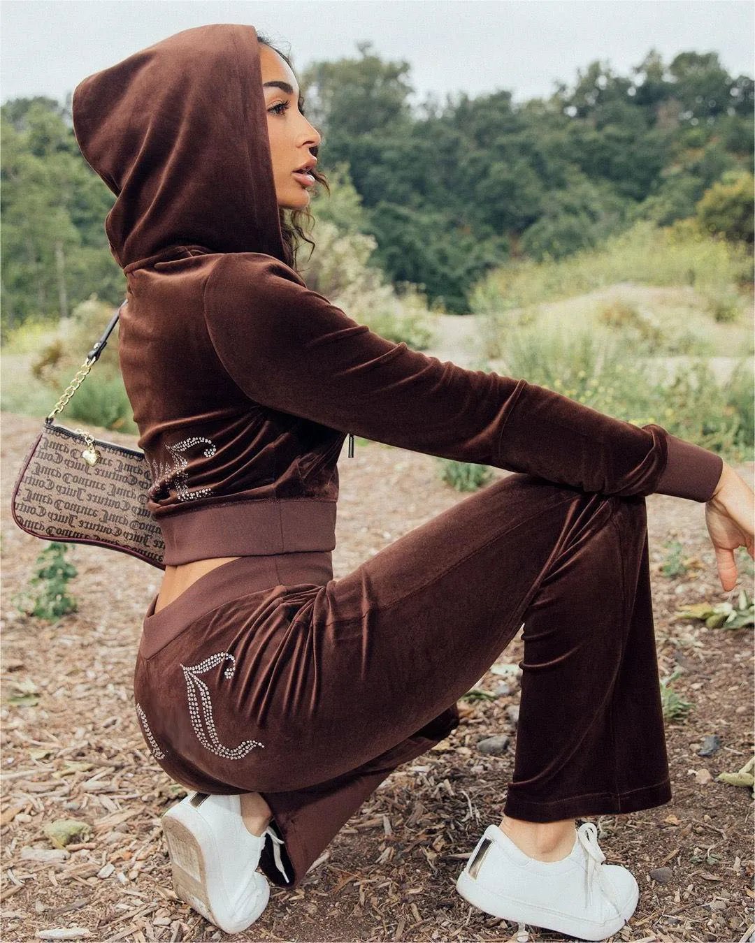 Diamond Letter Hoodie Velvet Tracksuit 2-Piece Set Rhinestone Zipper Crop Top+High Waist Jogging Sports Pants 2PCS Velour Sets Diamond Letter Hoodie Velvet Tracksuit 2-Piece Set Rhinestone Zipper Crop Top+High Waist Jogging Sports Pants 2PCS Velour Sets