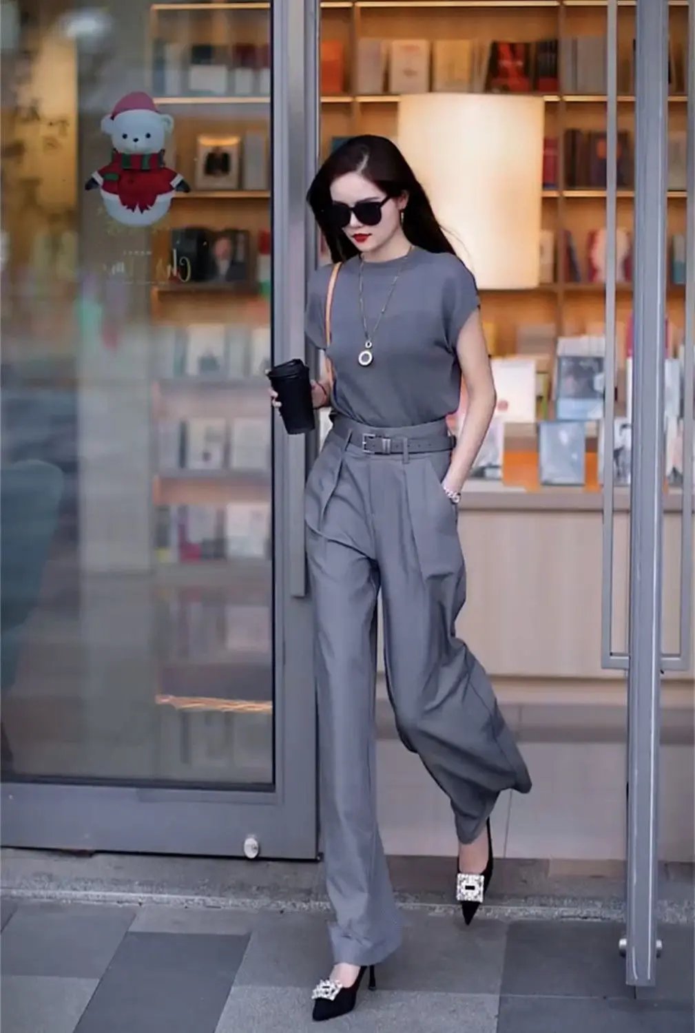 Casual Set for Women's 2024 Summer New Style Commuting Short Sleeved Top+high Waisted Straight Leg Pants Two-piece Set Casual Set for Women's 2024 Summer New Style Commuting Short Sleeved Top+high Waisted Straight Leg Pants Two-piece Set