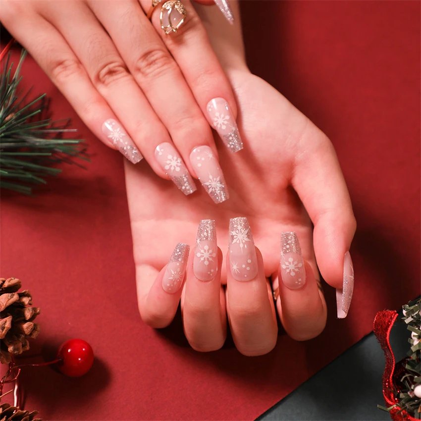 24Ps/Set Christmas Series Wearing False Nails Christmas Tree Hat Bell Design Almond Fake Nails Art Full Cover Stick on Nails tip