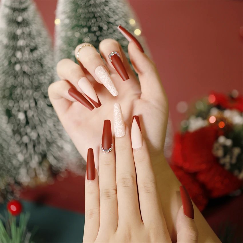 24Ps/Set Christmas Series Wearing False Nails Christmas Tree Hat Bell Design Almond Fake Nails Art Full Cover Stick on Nails tip