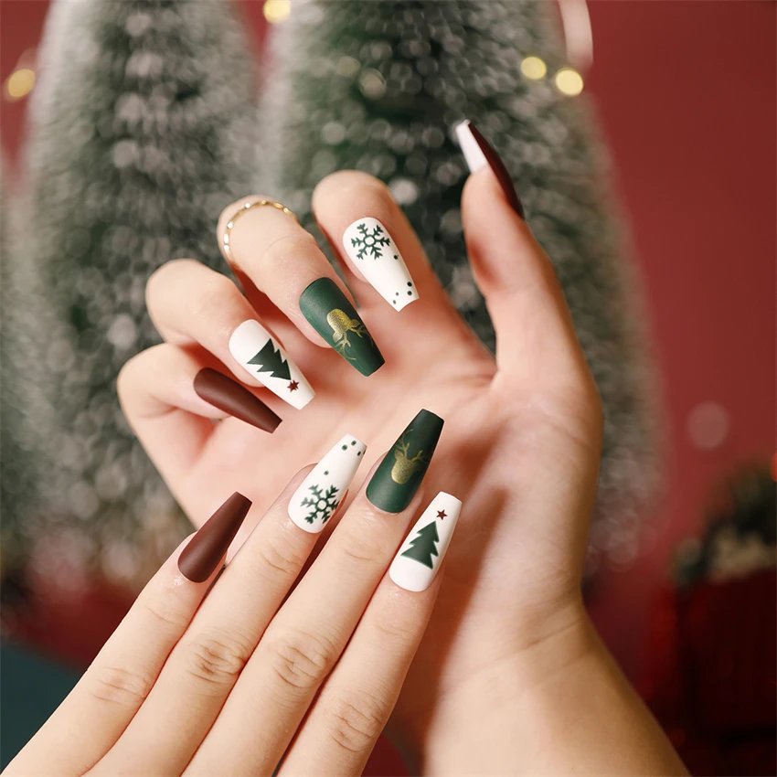 24Ps/Set Christmas Series Wearing False Nails Christmas Tree Hat Bell Design Almond Fake Nails Art Full Cover Stick on Nails tip