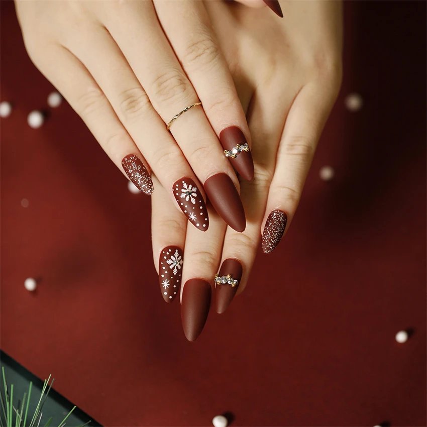 24Ps/Set Christmas Series Wearing False Nails Christmas Tree Hat Bell Design Almond Fake Nails Art Full Cover Stick on Nails tip