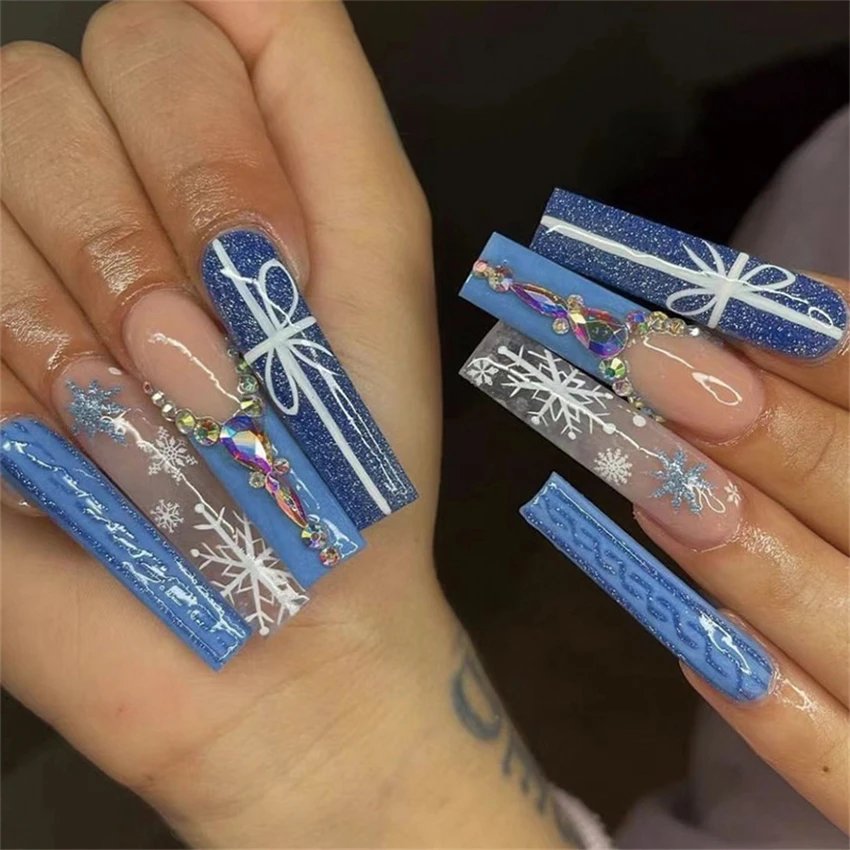 24Ps/Set Christmas Series Wearing False Nails Christmas Tree Hat Bell Design Almond Fake Nails Art Full Cover Stick on Nails tip
