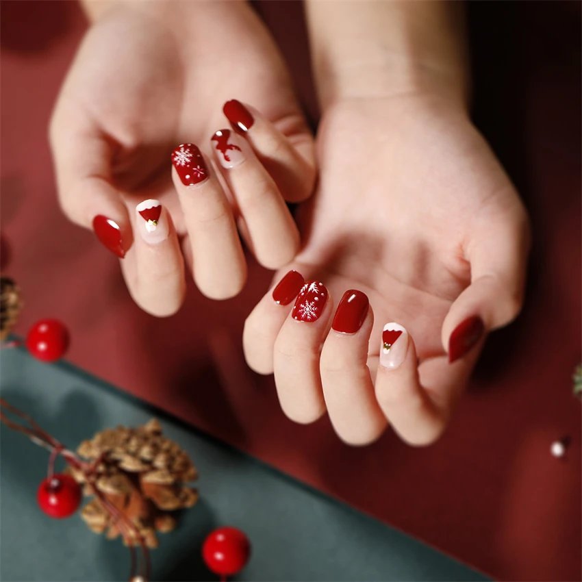 24Ps/Set Christmas Series Wearing False Nails Christmas Tree Hat Bell Design Almond Fake Nails Art Full Cover Stick on Nails tip
