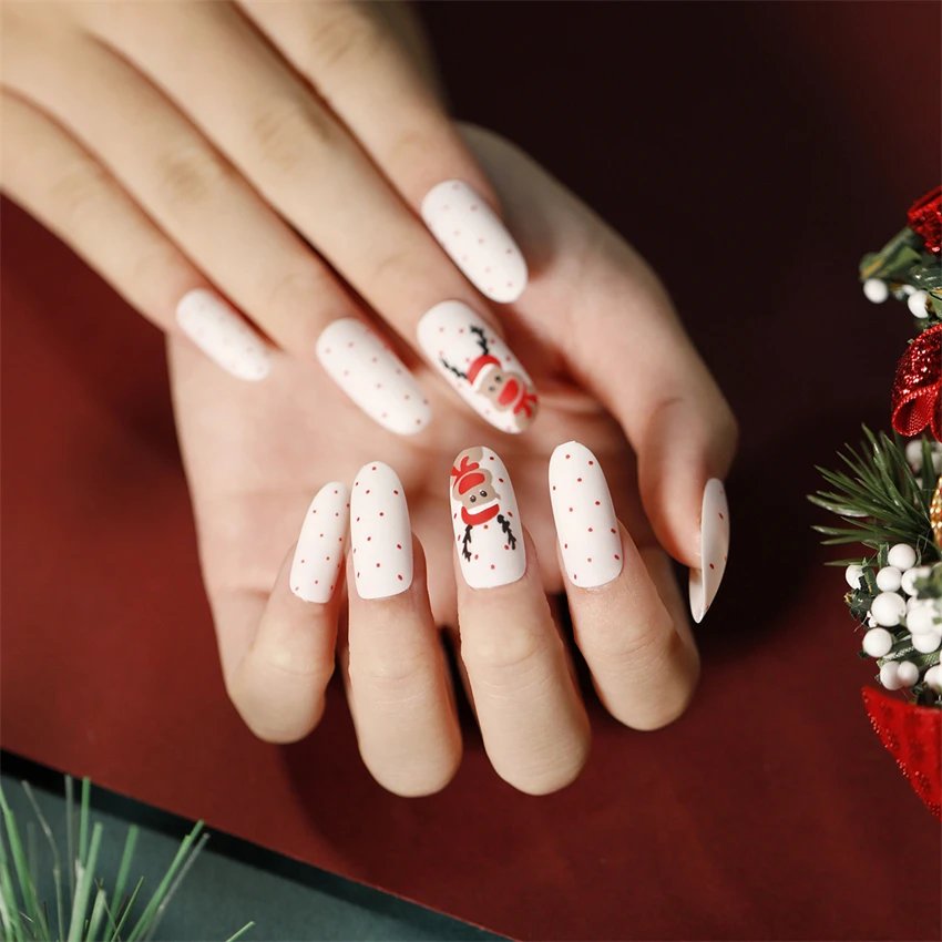 24Ps/Set Christmas Series Wearing False Nails Christmas Tree Hat Bell Design Almond Fake Nails Art Full Cover Stick on Nails tip