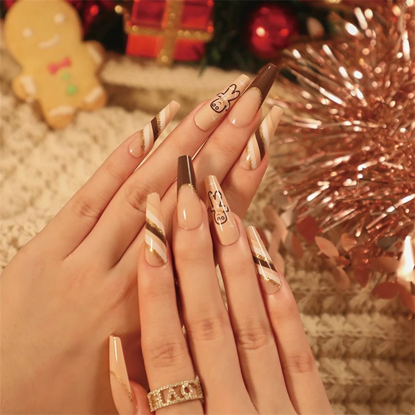 24Ps/Set Christmas Series Wearing False Nails Christmas Tree Hat Bell Design Almond Fake Nails Art Full Cover Stick on Nails tip