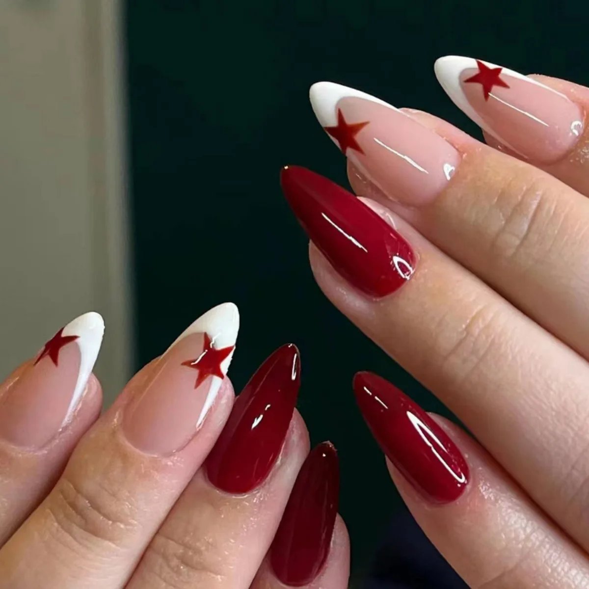 French Fake Nails Red Five-pointed Star False Nails Full Cover Press on Nail Tips y2k Nail Art Almond Artificial Nail Patches French Fake Nails Red Five-pointed Star False Nails Full Cover Press on Nail Tips y2k Nail Art Almond Artificial Nail Patches