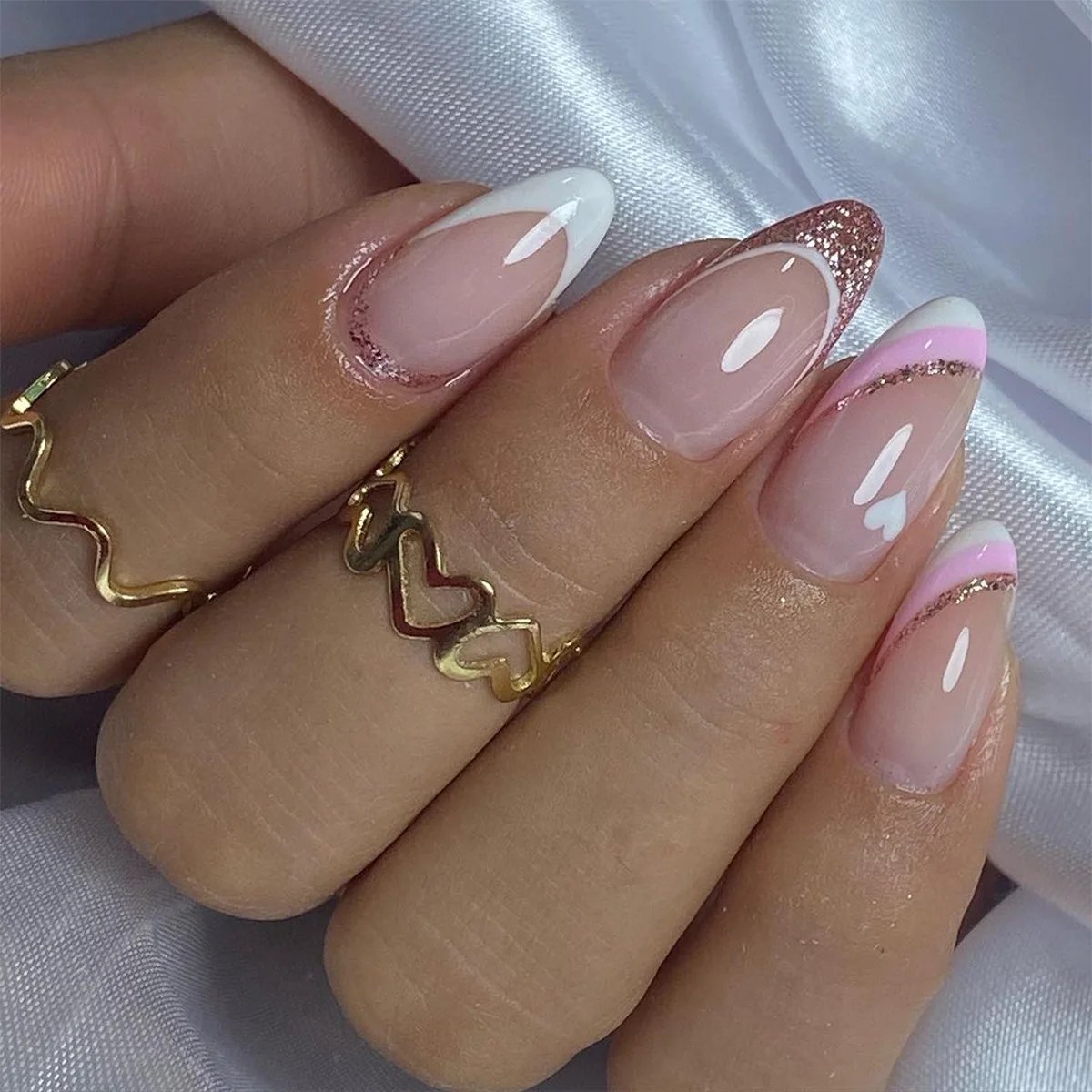 24Pcs Red Heart Nails Fake Wearable Long Almond False Nails Art Acrylic Press on Nails Full Coverage Removable French Fake Nail