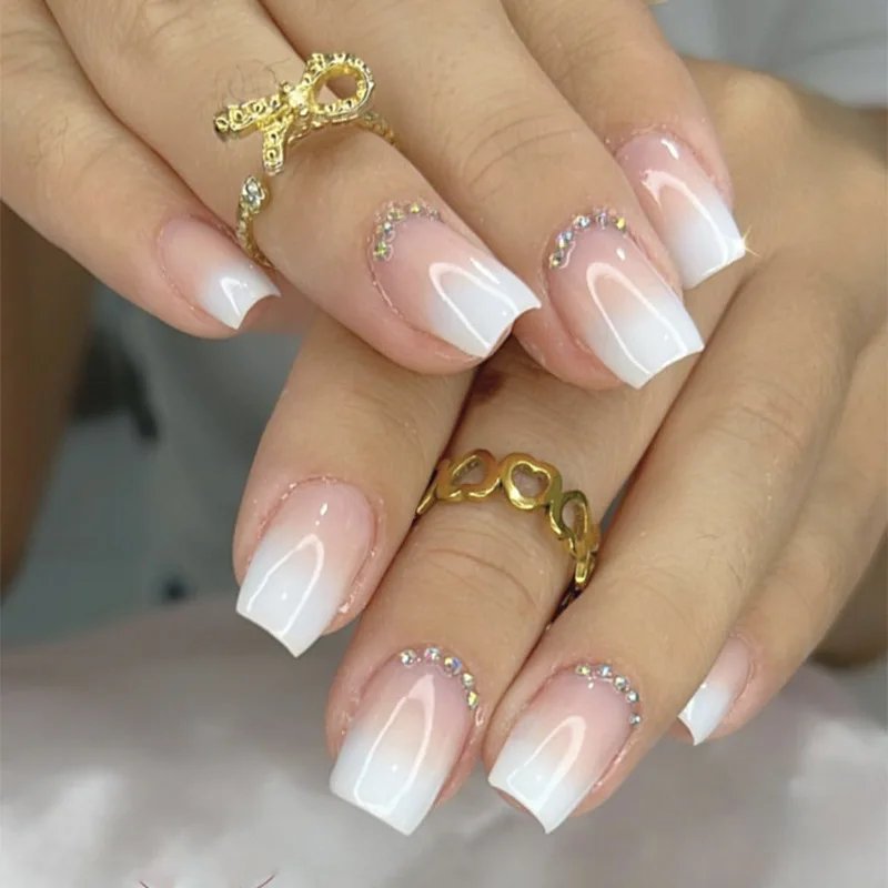 24Pcs Red Heart Nails Fake Wearable Long Almond False Nails Art Acrylic Press on Nails Full Coverage Removable French Fake Nail