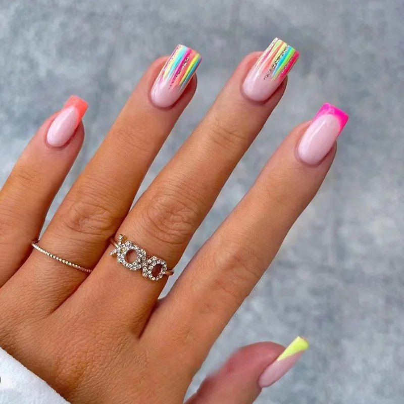 24Pcs Red Heart Nails Fake Wearable Long Almond False Nails Art Acrylic Press on Nails Full Coverage Removable French Fake Nail