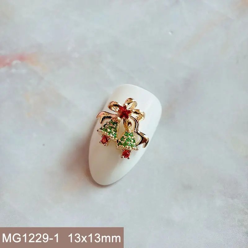 10pcs Xmas Christmas Tree Rotating Snowflakes Zircon Nail Art Manicure Nails Accessories DIY Nail Decorations Supplies Charms 10pcs Xmas Christmas Tree Rotating Snowflakes Zircon Nail Art Manicure Nails Accessories DIY Nail Decorations Supplies Charms