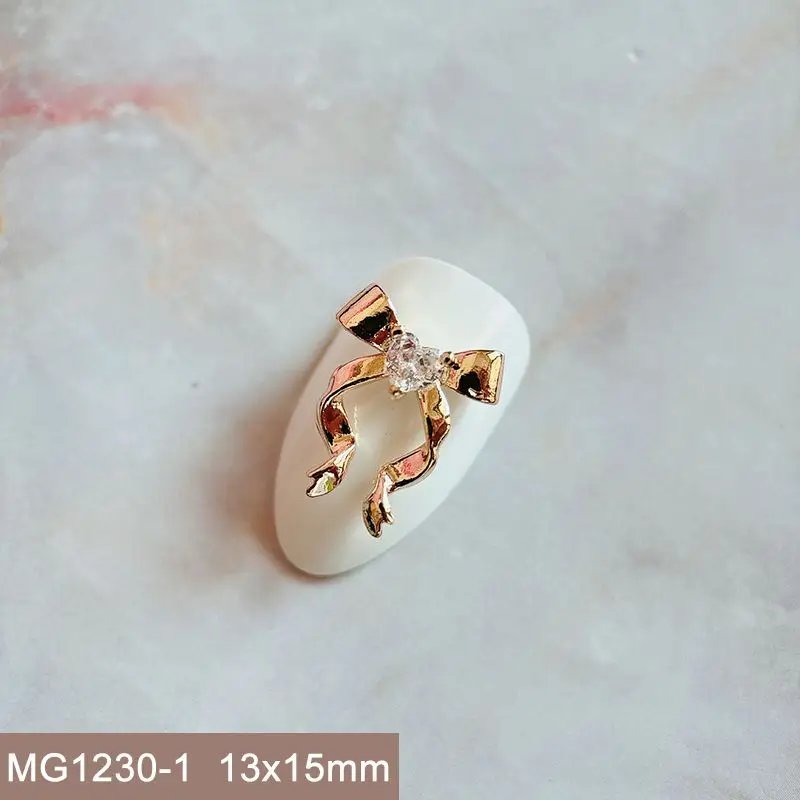 10pcs Xmas Christmas Tree Rotating Snowflakes Zircon Nail Art Manicure Nails Accessories DIY Nail Decorations Supplies Charms 10pcs Xmas Christmas Tree Rotating Snowflakes Zircon Nail Art Manicure Nails Accessories DIY Nail Decorations Supplies Charms
