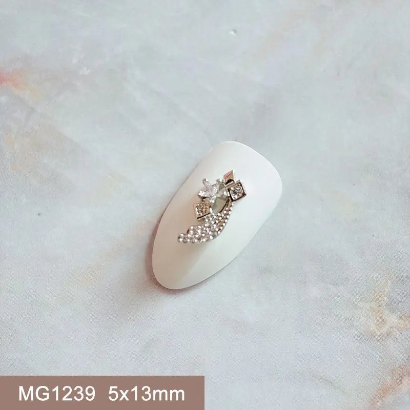 10pcs Xmas Christmas Tree Rotating Snowflakes Zircon Nail Art Manicure Nails Accessories DIY Nail Decorations Supplies Charms 10pcs Xmas Christmas Tree Rotating Snowflakes Zircon Nail Art Manicure Nails Accessories DIY Nail Decorations Supplies Charms
