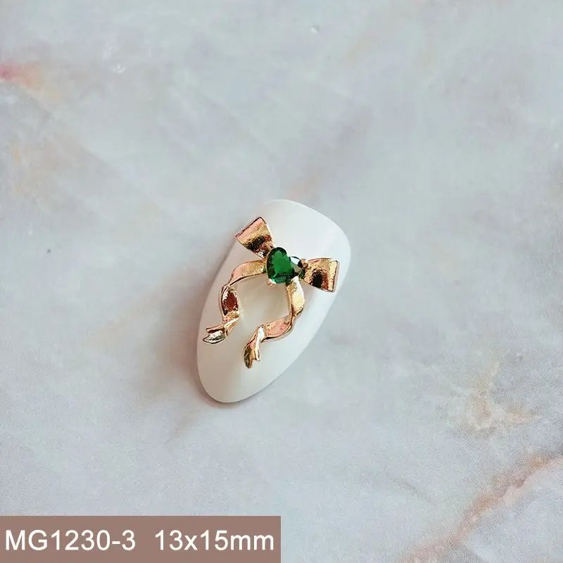 10pcs Xmas Christmas Tree Rotating Snowflakes Zircon Nail Art Manicure Nails Accessories DIY Nail Decorations Supplies Charms 10pcs Xmas Christmas Tree Rotating Snowflakes Zircon Nail Art Manicure Nails Accessories DIY Nail Decorations Supplies Charms
